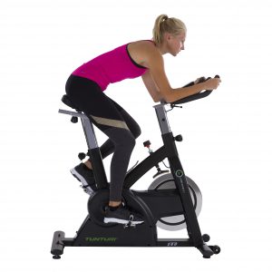 vertrouwen Chromatisch binnen Wat is het verschil tussen een hometrainer of spinningfiets? - Fitshop Blog